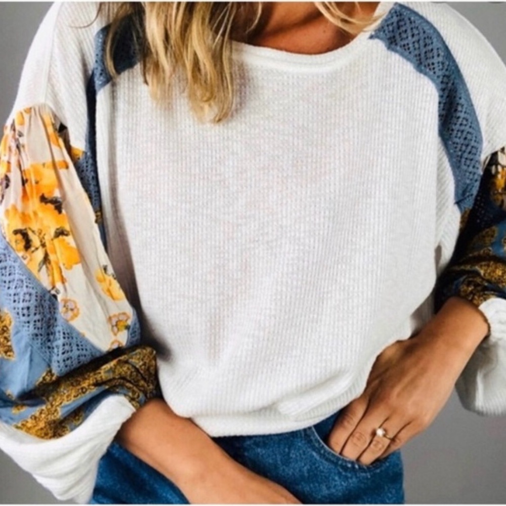 (EUC) Free People Ivory Casual Clash balloon Sleeve Waffle Knit Top Size XS